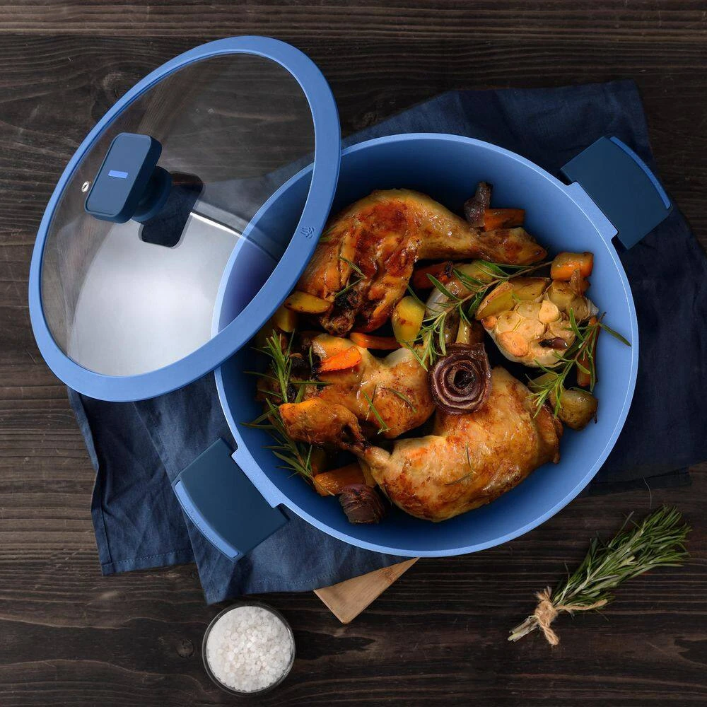 Gastro Diamond Cast Aluminum 7.5 qt. Dutch Oven with Tempered Glass Lid by MasterPRO - Image 8