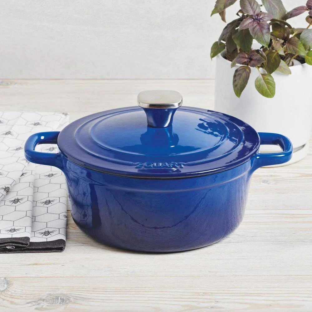 2-qt. Cast iron Dutch Oven with Lid by MasterPRO - Image 8