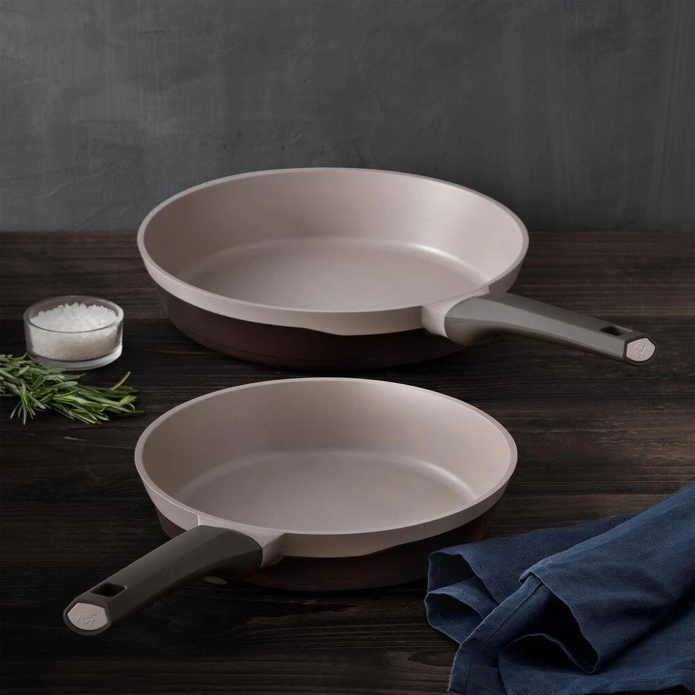 2-Piece Gastro Titanium Durable Cast Aluminum Fry Pan Set by MasterPRO - Image 9