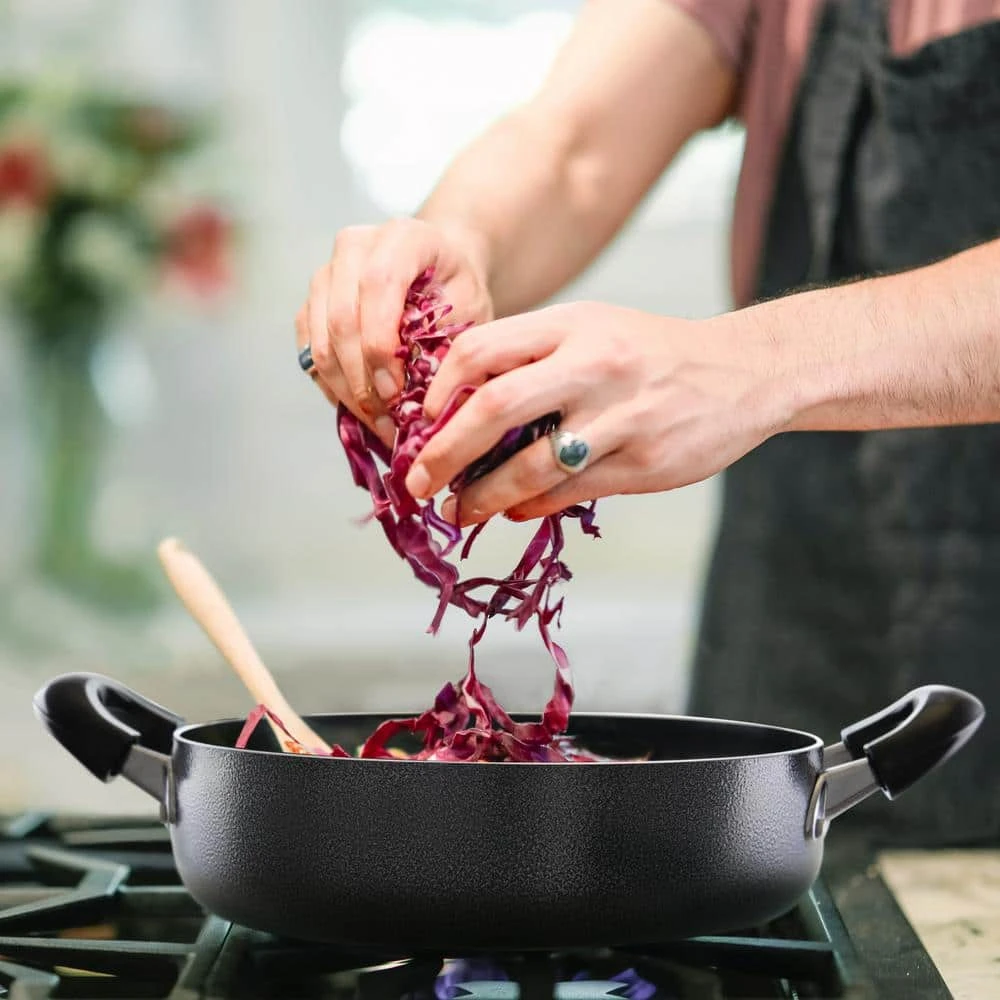 12 in. Aluminum Nonstick Frying Pan in Gray with Glass Lid by Better Chef - Image 3