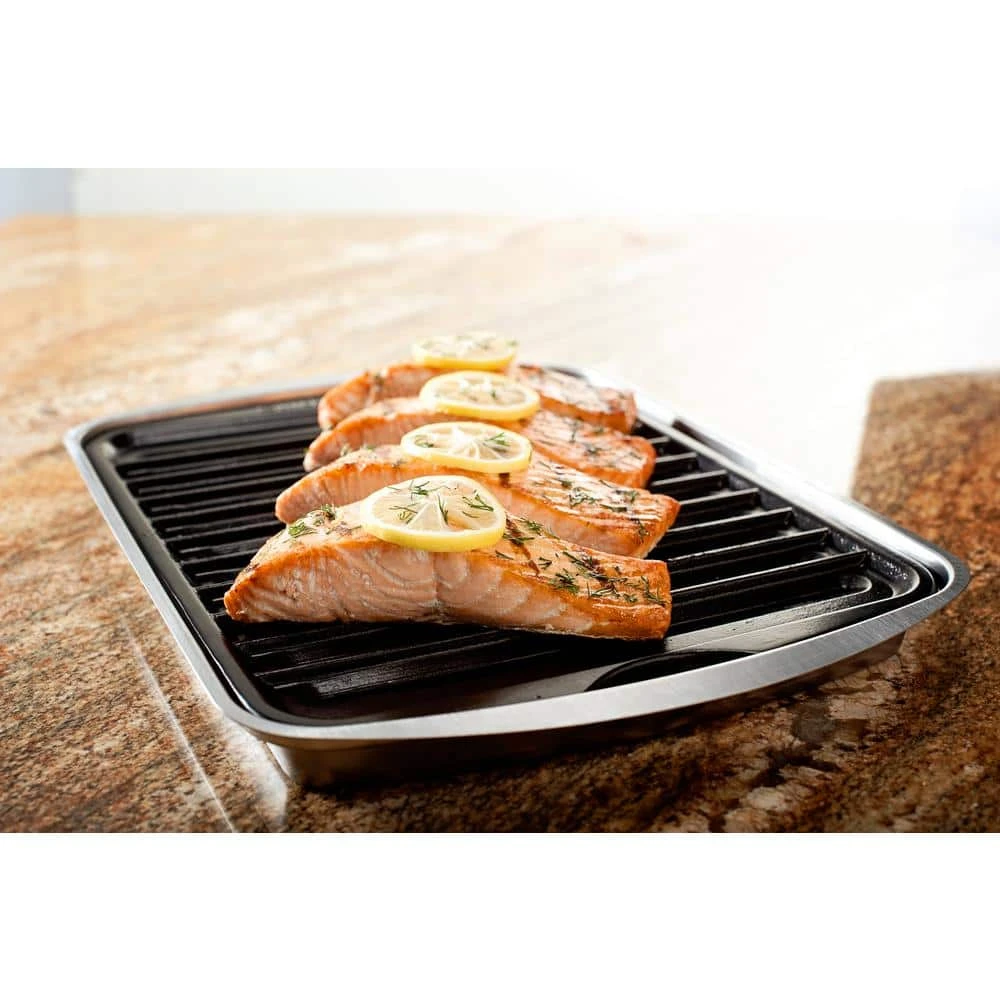 17.5 in. Cast Aluminum Grill Pan in Gray by Nordic Ware - Image 3