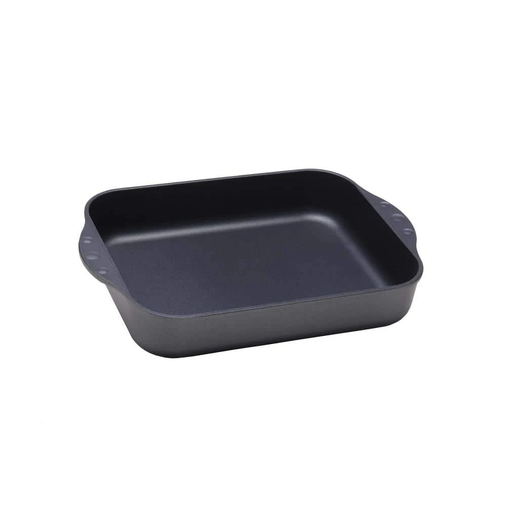 Nonstick 4.8 Qt. Roasting Pan by Swiss Diamond