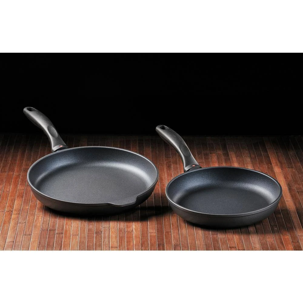 Classic Series 2-Piece Cast Aluminum Nonstick Frying Pan Set in Gray by Swiss Diamond - Image 3