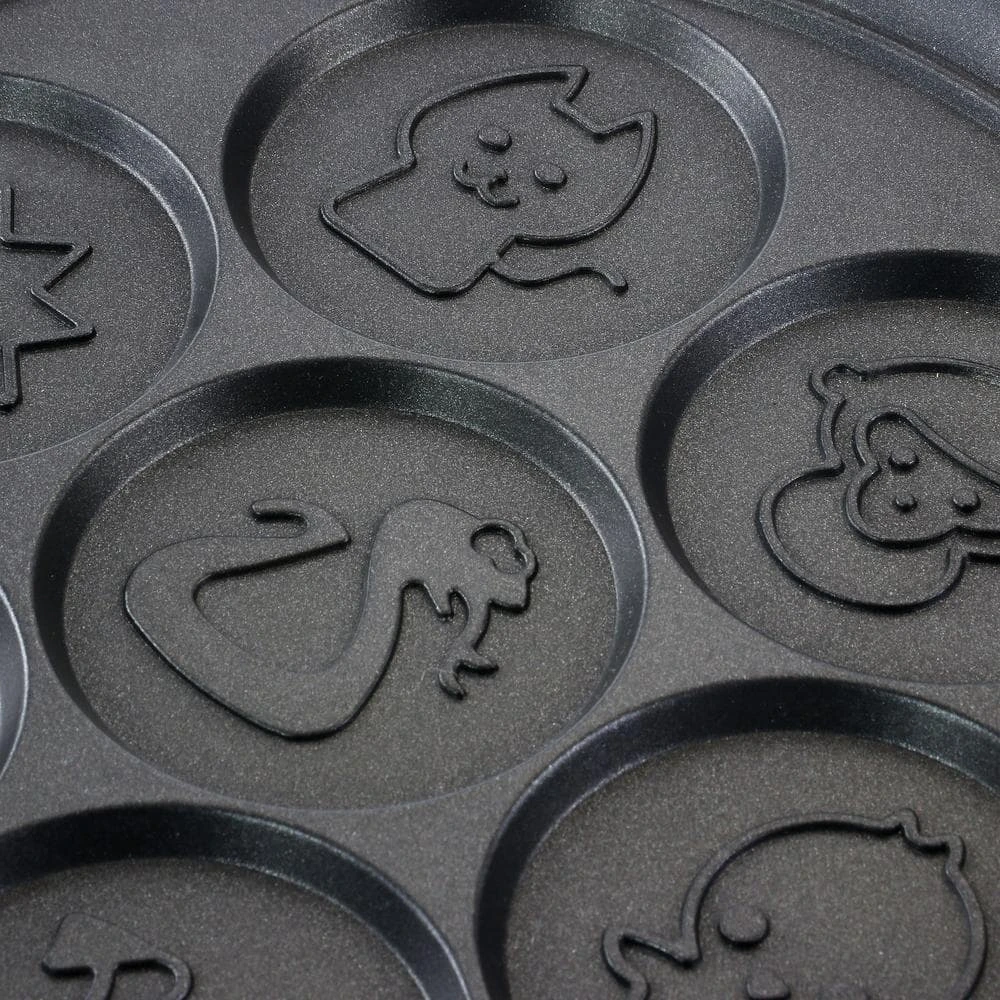 Fun Animal 7 Design Mini Pancake Maker by MegaChef - Image 3