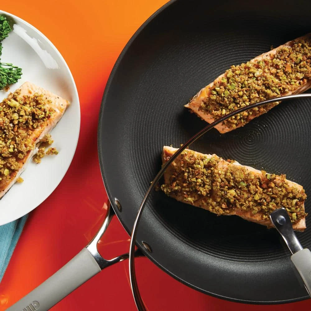 Elementum 12 in. Hard-Anodized Aluminum Nonstick Skillet in Oyster Gray with Glass Lid by Circulon - Image 9