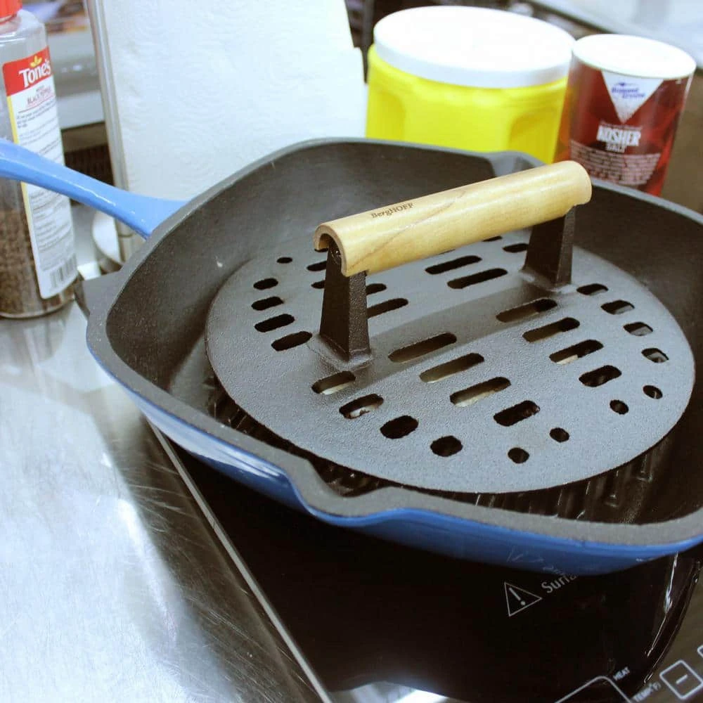 Neo 11 in. Cast Iron Grill Pan in Red with Bacon Press by BergHOFF - Image 3