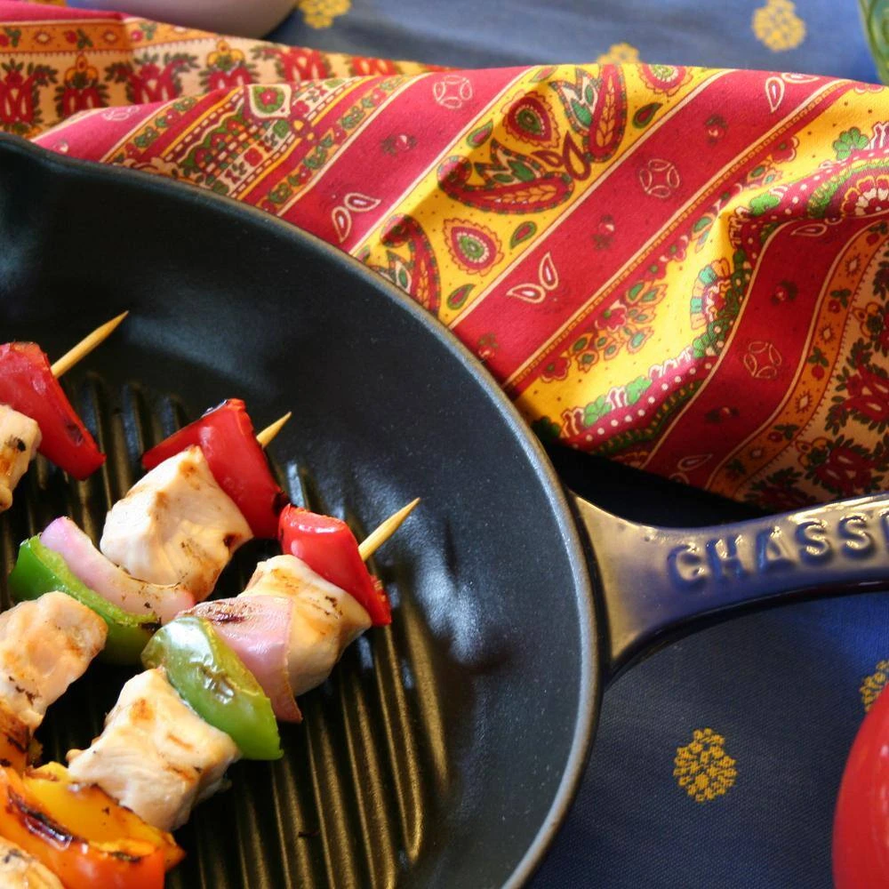 French Enameled 11 in. Cast Iron Grill Pan in Red by Chasseur - Image 5